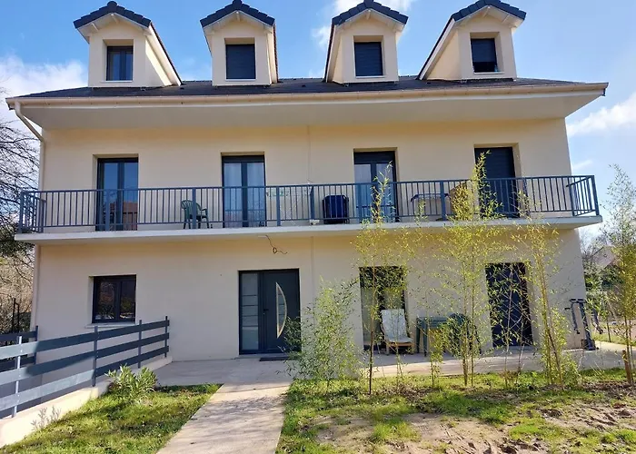 Studio Meuble, Proche De La Gare T12