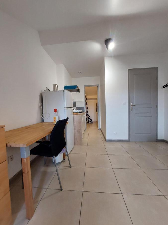 Meuble, Proche De La Gare T12